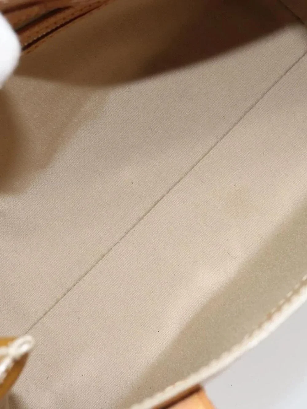 LOUIS VUITTON Monogram Vernis Reade PM Hand Bag Beig